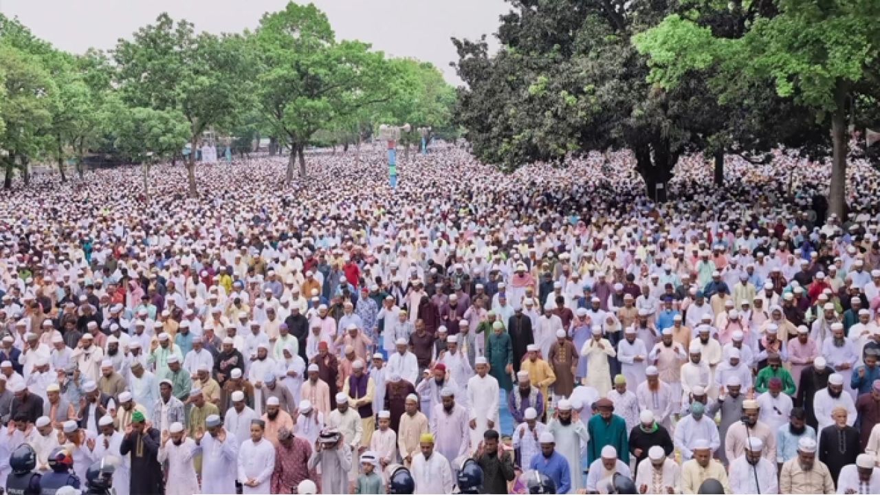 আগামীকাল শোলাকিয়ায় ঈদ জামায়াতে বৃষ্টির হানা থাকবে ?
