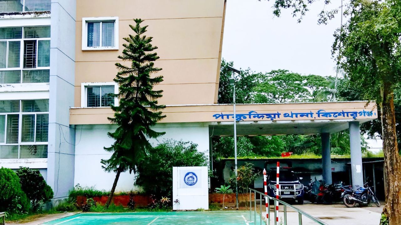 কর আদায়কারী ও গ্রামপুলিশকে মারধরের অভিযোগ, গ্রেপ্তার ৪